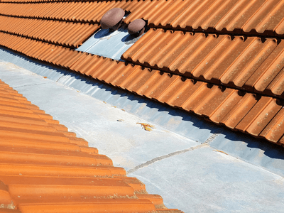 About Leaking Skylight Repair Pros Rural Valley, PA